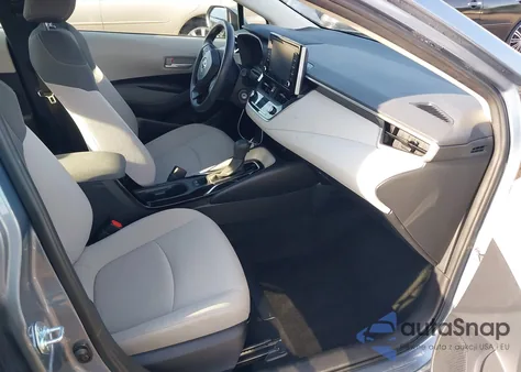 2021 Toyota Corolla Le z USA, uszkodzony, nr VIN JTDEPMAE5MJ157493